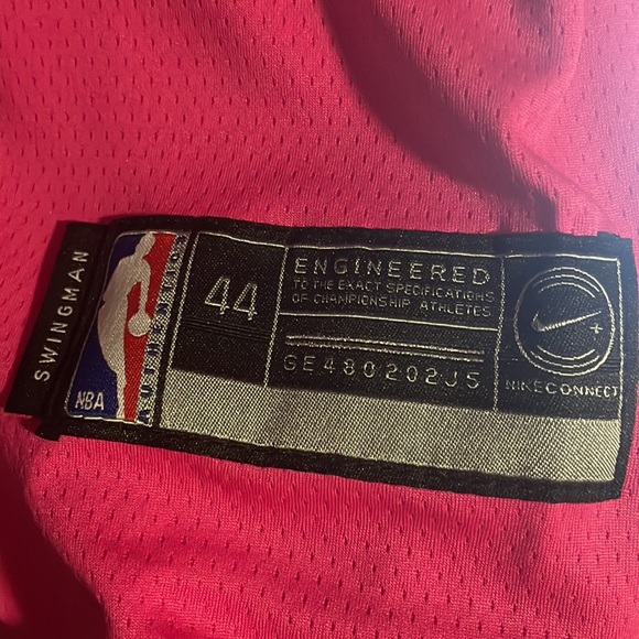 Tyler herro jersey - Picture 4 of 4